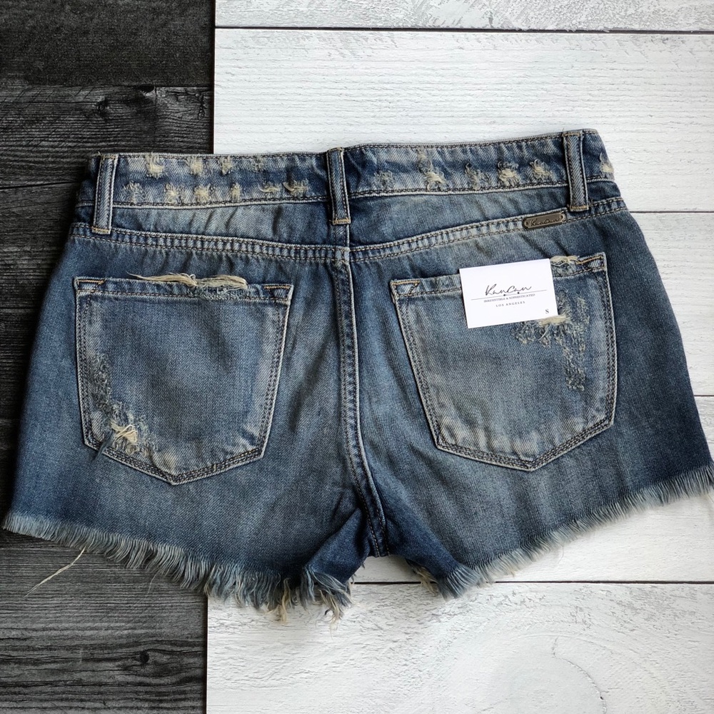 ⚡️Last one ⚡️Kancan distressed denim shorts Small - Picture 2 of 8